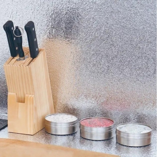 Самоклеящаяся алюминиевая кухонная фольга 5 м х 60 см для кухонных поверхностей с глянцевой поверхностью