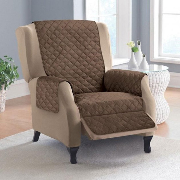 Двустороннее стеганое покрывало-накидка на кресло Couch Coat коричневого цвета