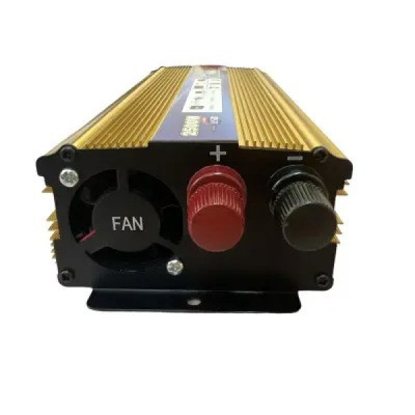 Автомобильный инвертор UKC SSK 1500W преобразователь напряжения 12V на 220V постоянного тока