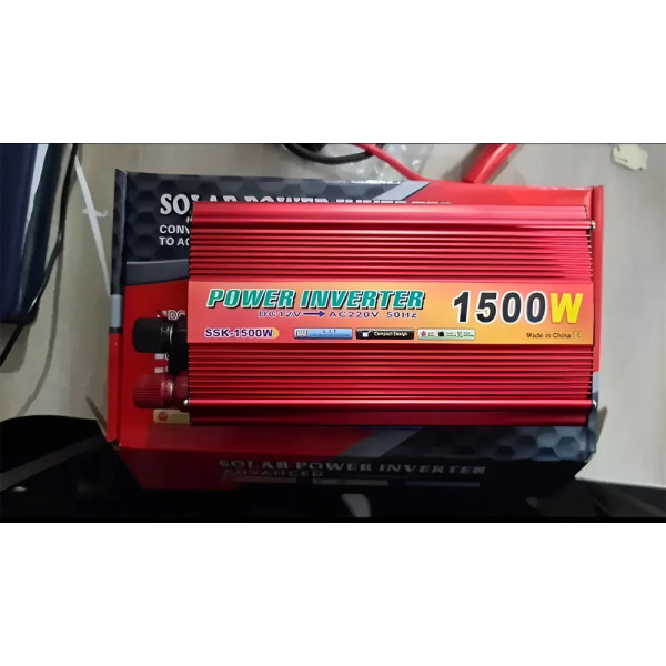 Автомобильный инвертор UKC SSK 1500W преобразователь напряжения 12V на 220V постоянного тока