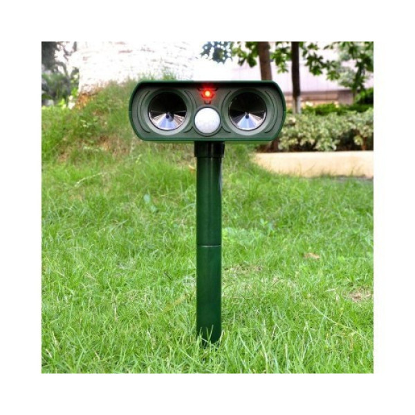 Ультразвуковой отпугиватель Solar Animal Repeller на солнечной батарее для защиты участка от всех видов вредит