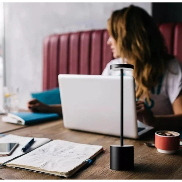 Світлодіодна настільна лампа XPRO HSY-T812-1 7 Вт сенсорна чорна