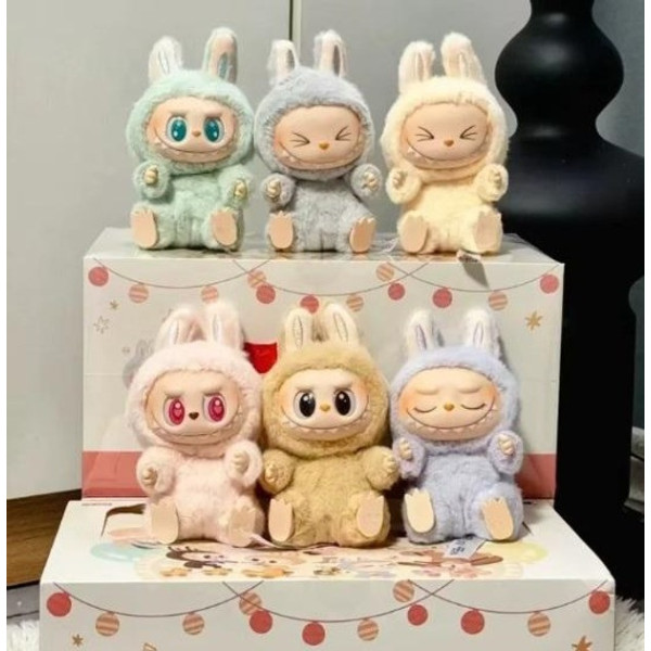 Плюшевый коллекционный брелок Labubu Монстры Pop Mart высотой 15 см универсальный