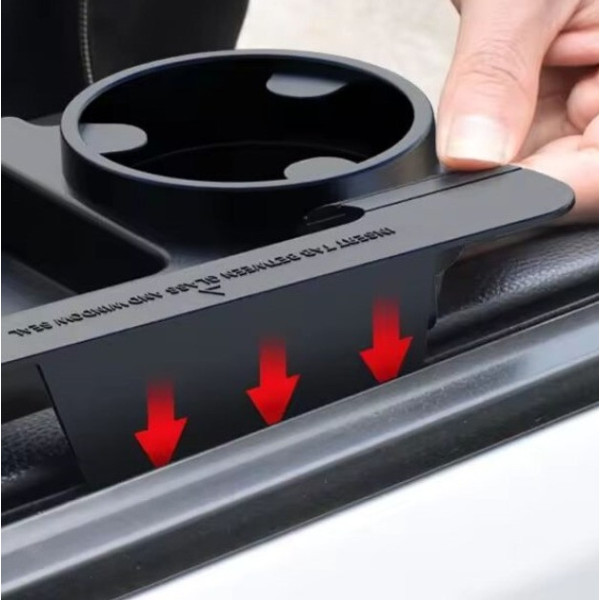 Органайзер в авто Cup&Stuff з підставкою для напоїв чорний