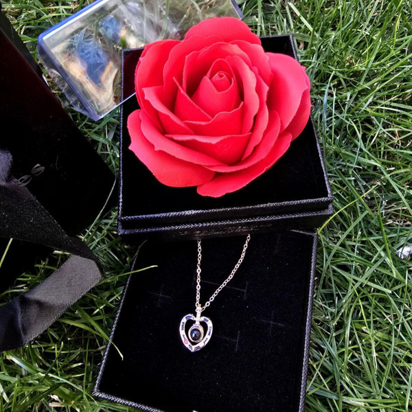 Подарункова скринька (коробочка) з трояндою з мила та кольє I Love You Рожева