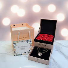 Подарунковий набір із трояндами з мила та кольє I Love You Рожева скринька