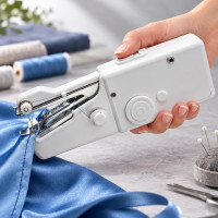 Миниатюрная портативная швейная машинка Handy Stitch на батарейках для быстрого пошива и рукоделия