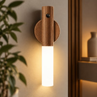 Настенный аккумуляторный светильник-бра W-52 LED с датчиком движения, USB и магнитным креплением, теплый свет