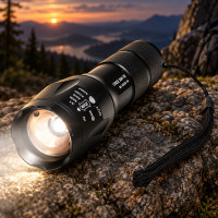 Ручной светодиодный фонарик Bailong BL 1831-T6 с дальностью луча 300 м и световым потоком 500 лм