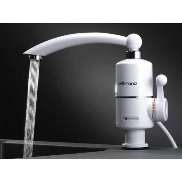 Проточный электрический водонагреватель Water Heater с вертикальным встроенным краном и напряжением 220-240 В